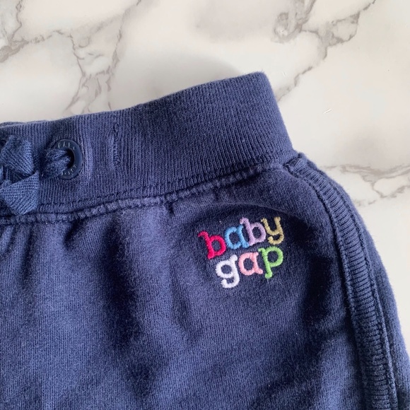Baby GAP Blue Sweat Shorts SIZE 6-12 months - Picture 2 of 4